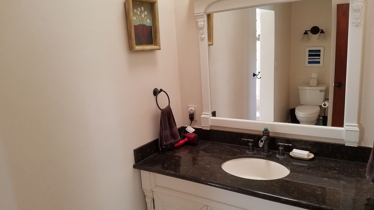 Photo of Bathroom in Estate Turner Hole