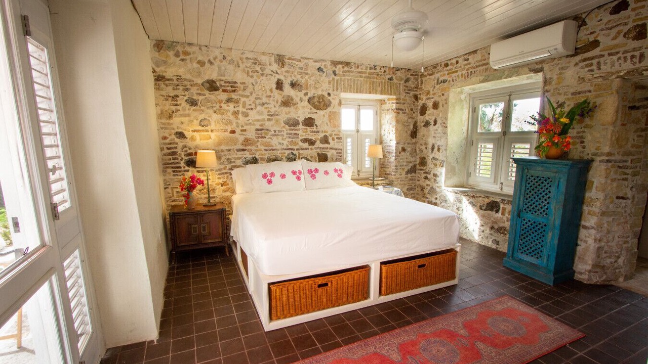 Photo of Bedroom in Estate East Street
