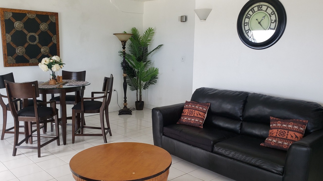 Photo of Livingroom in Estate Agnes Fancy