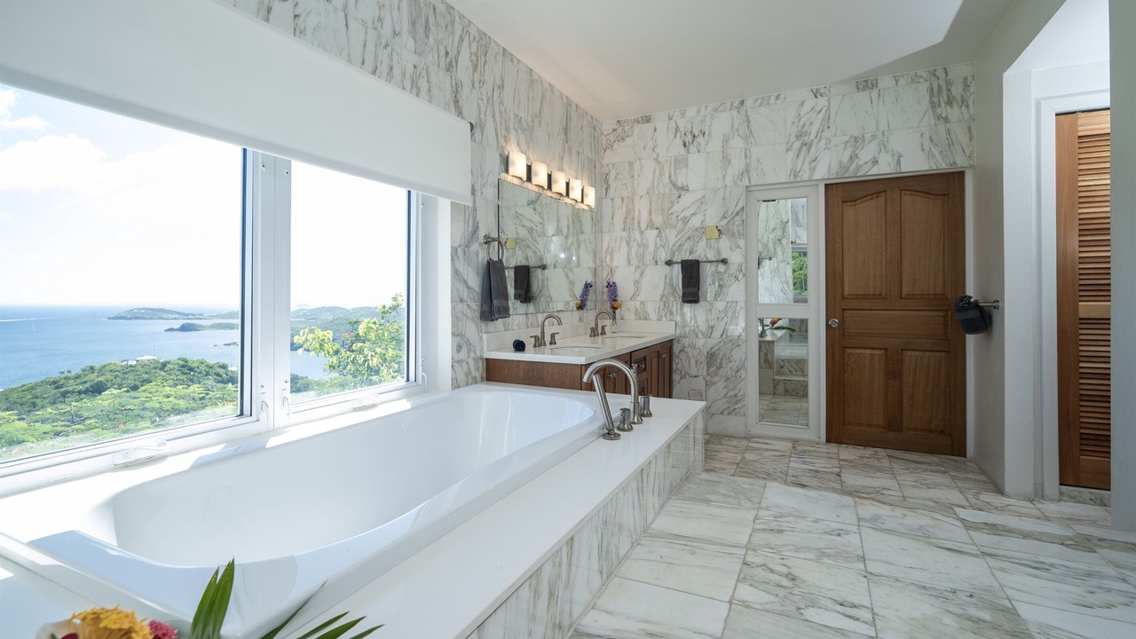 Photo of Bathroom in Estate Bakkero