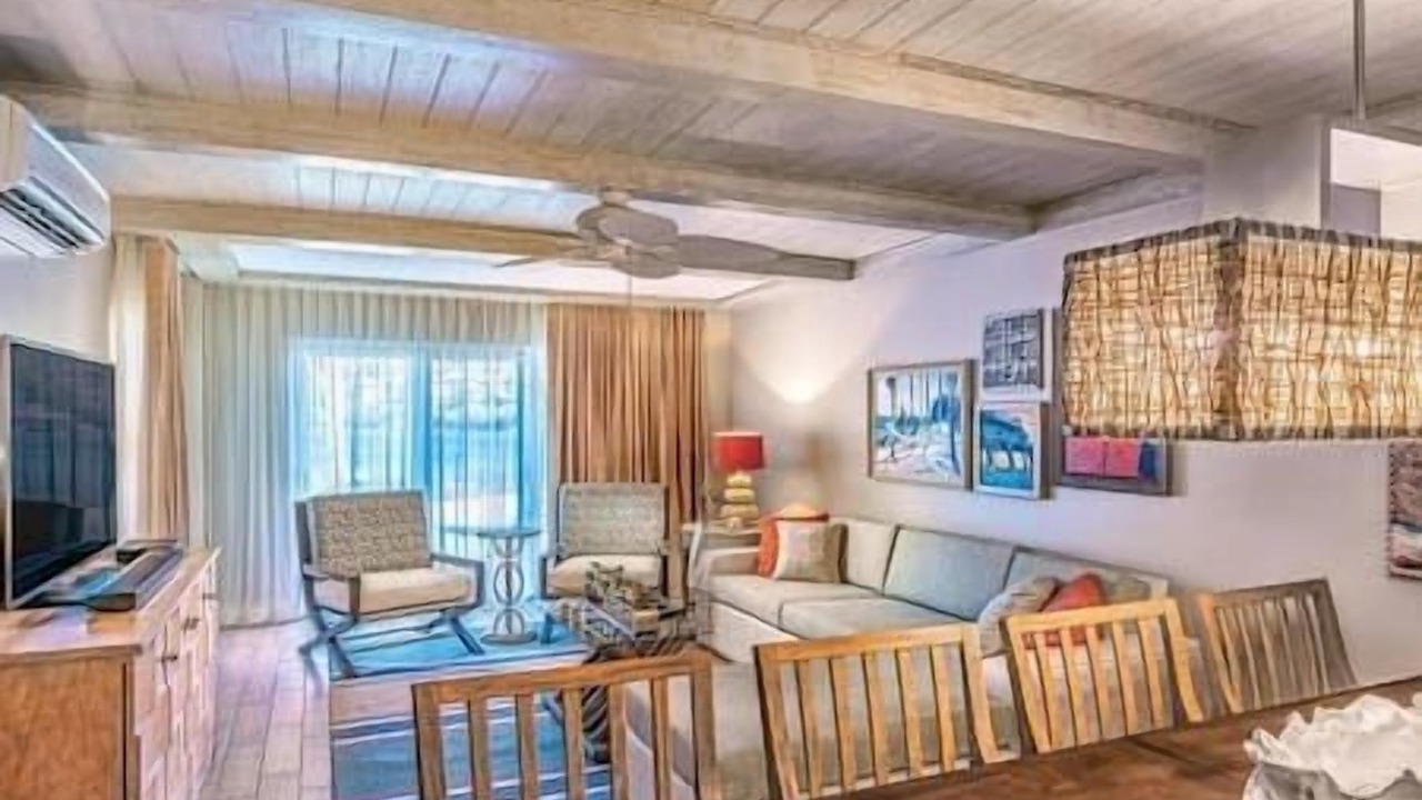Photo of Livingroom in Red Hook