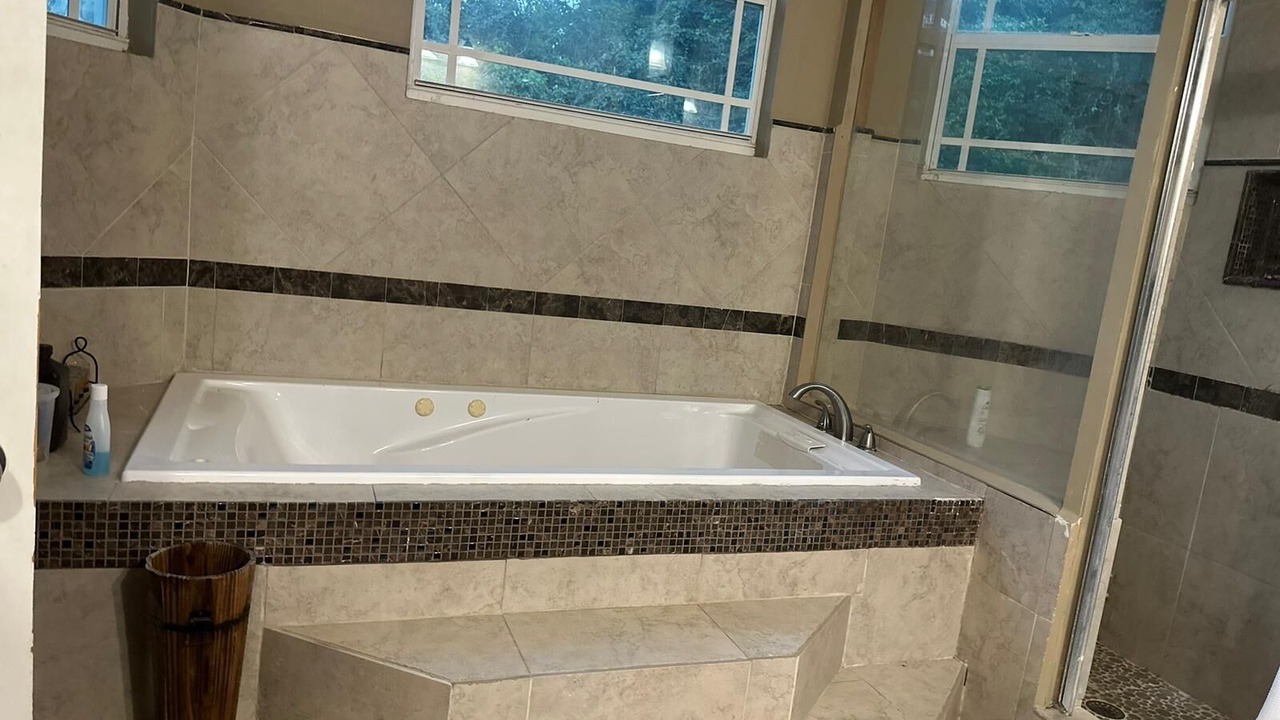 Photo of Bathroom in Estate Fortuna