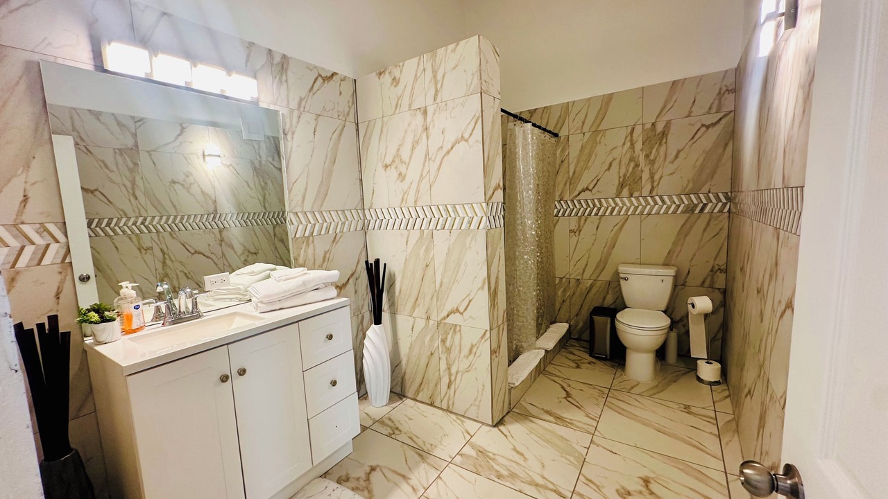Photo of Bathroom in Hannah's Rest