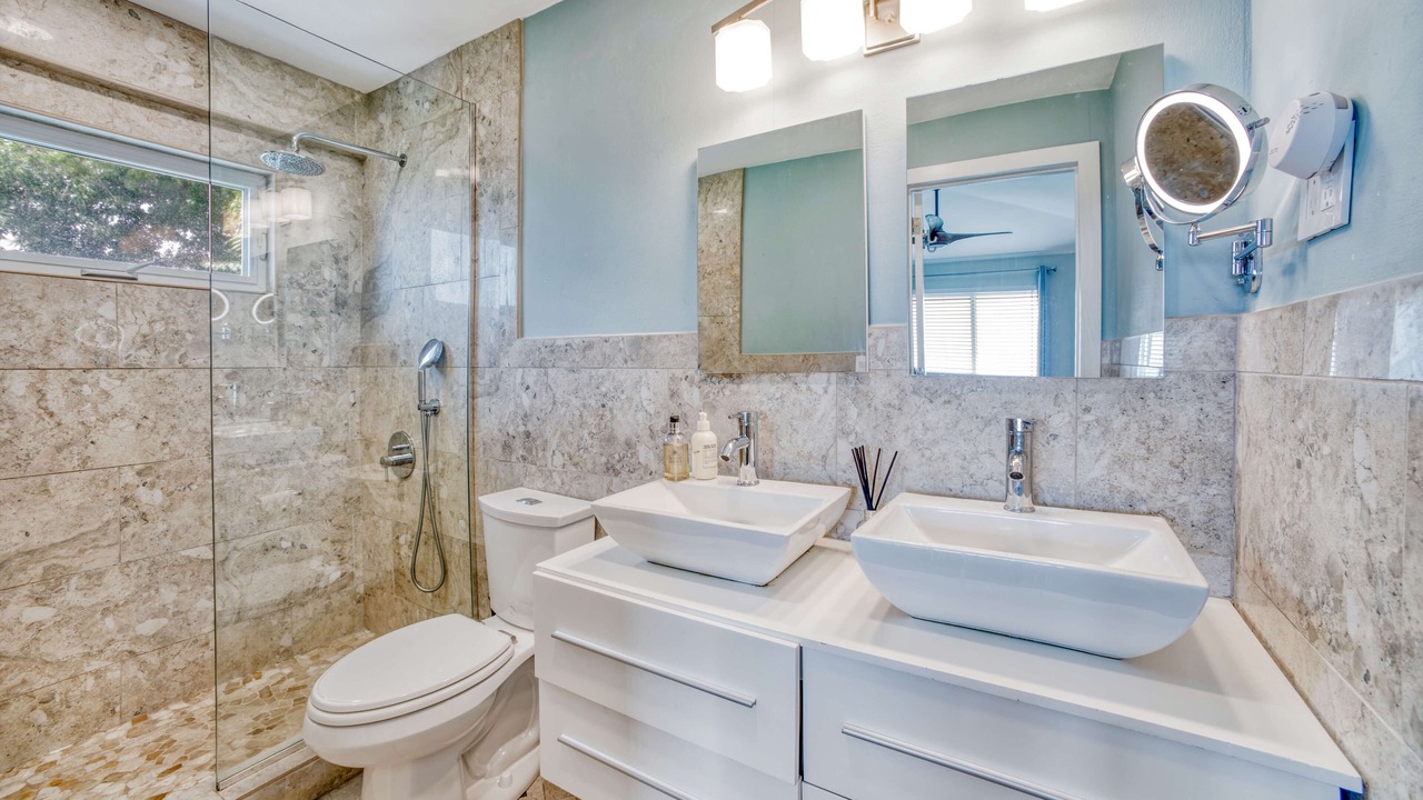 Photo of Bathroom in Estate Caret Bay