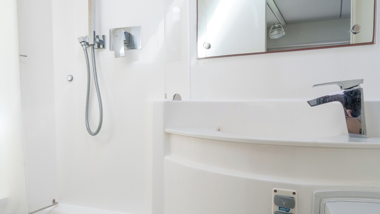 Photo of Bathroom in Estate Kings Quarter