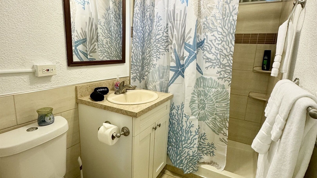 Photo of Bathroom in Bolongo Bay
