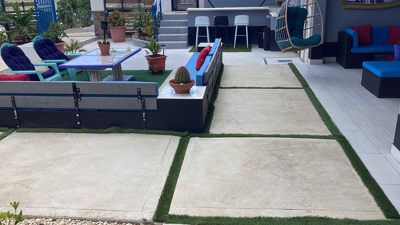 Photo of Patio Balcony in Estate Contant