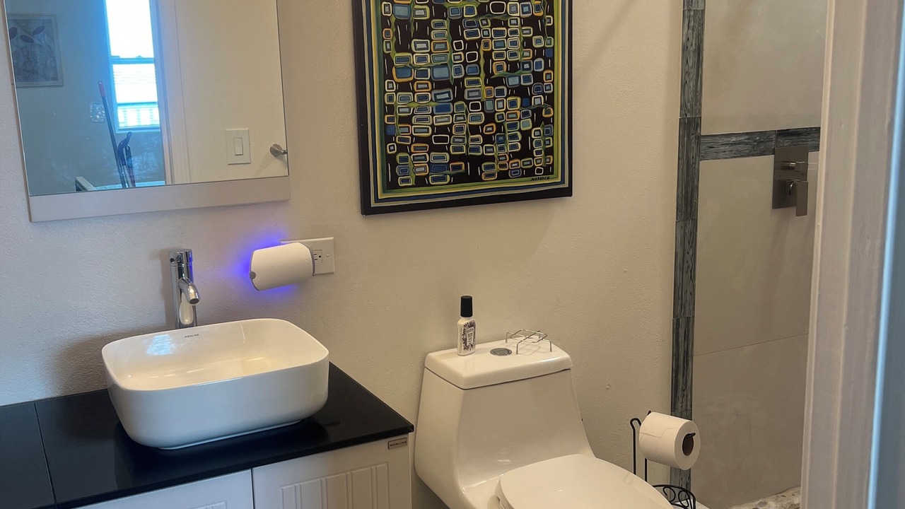 Photo of Bathroom in Estate Kings Quarter