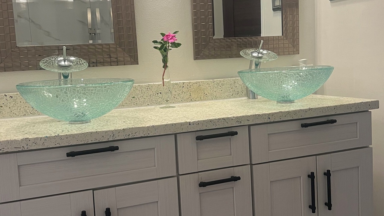 Photo of Bathroom in Estate Kings Quarter