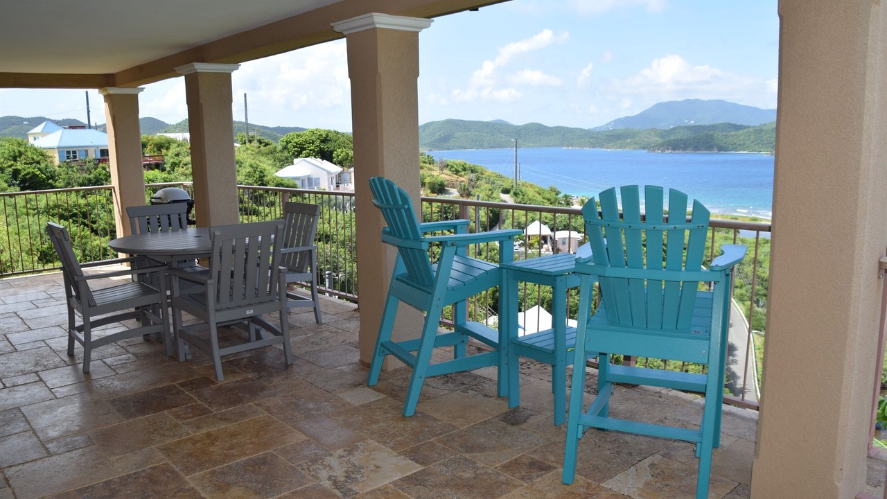 Photo of Patio Balcony in Johnson Bay