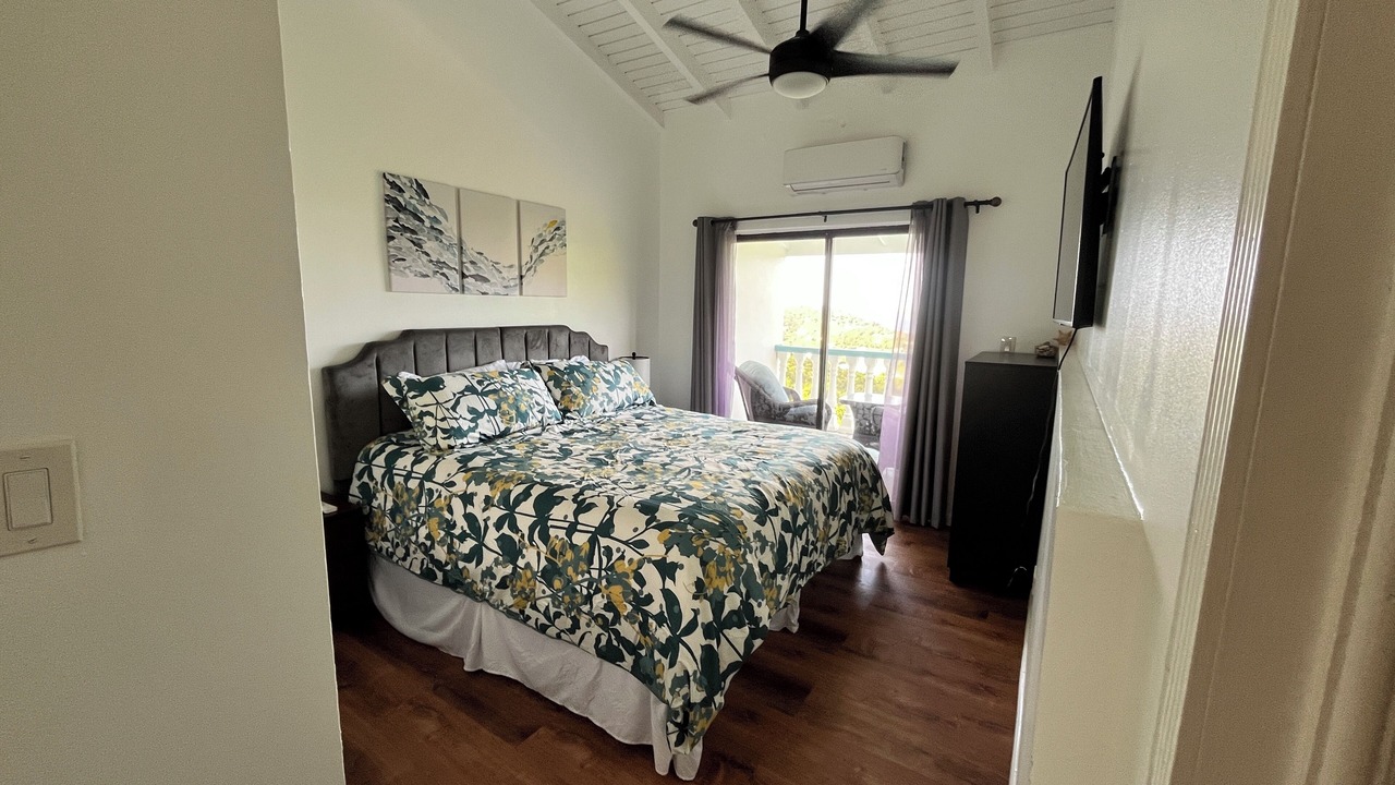Photo of Bedroom in Hart Bay