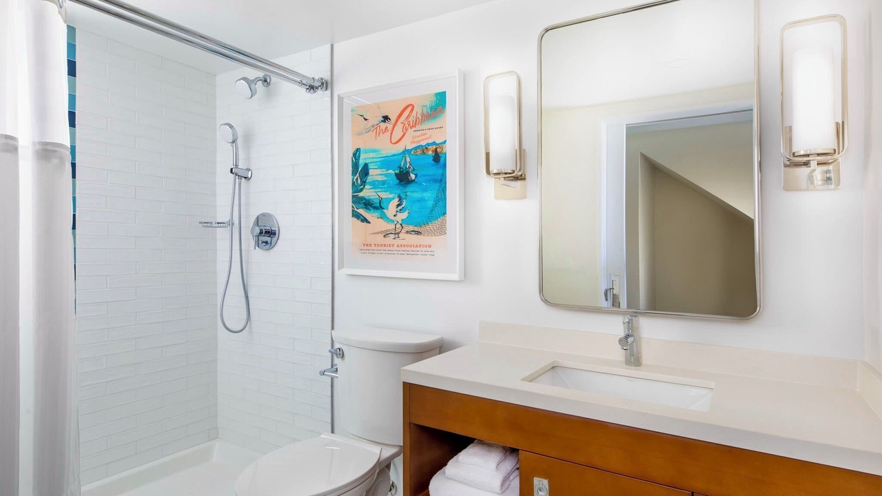 Photo of Bathroom in Estate Frenchman Bay