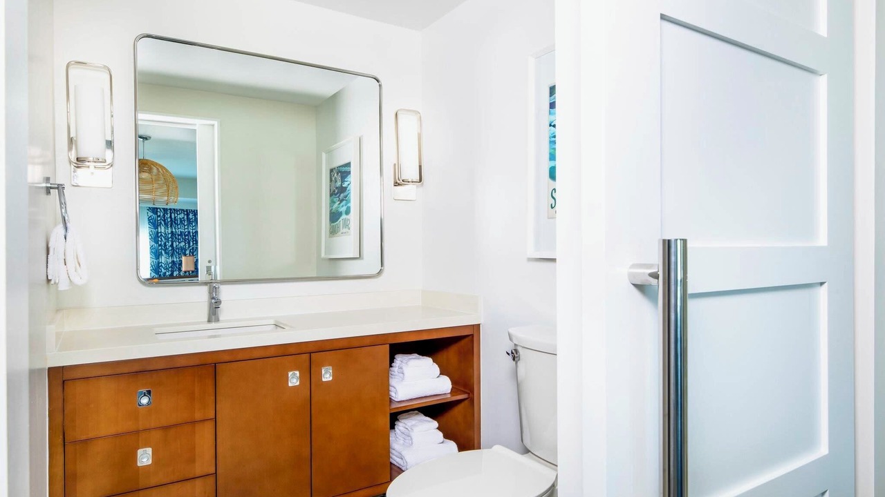 Photo of Bathroom in Estate Frenchman Bay