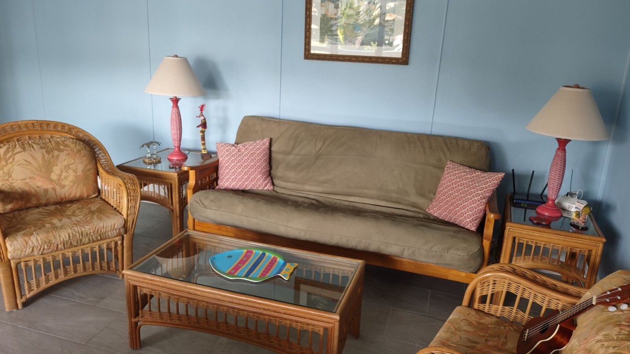 Photo of Livingroom in Estate Golden Rock