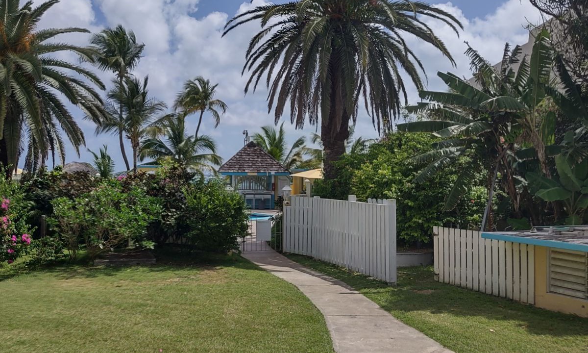 Photo of Outdoor in Estate Golden Rock
