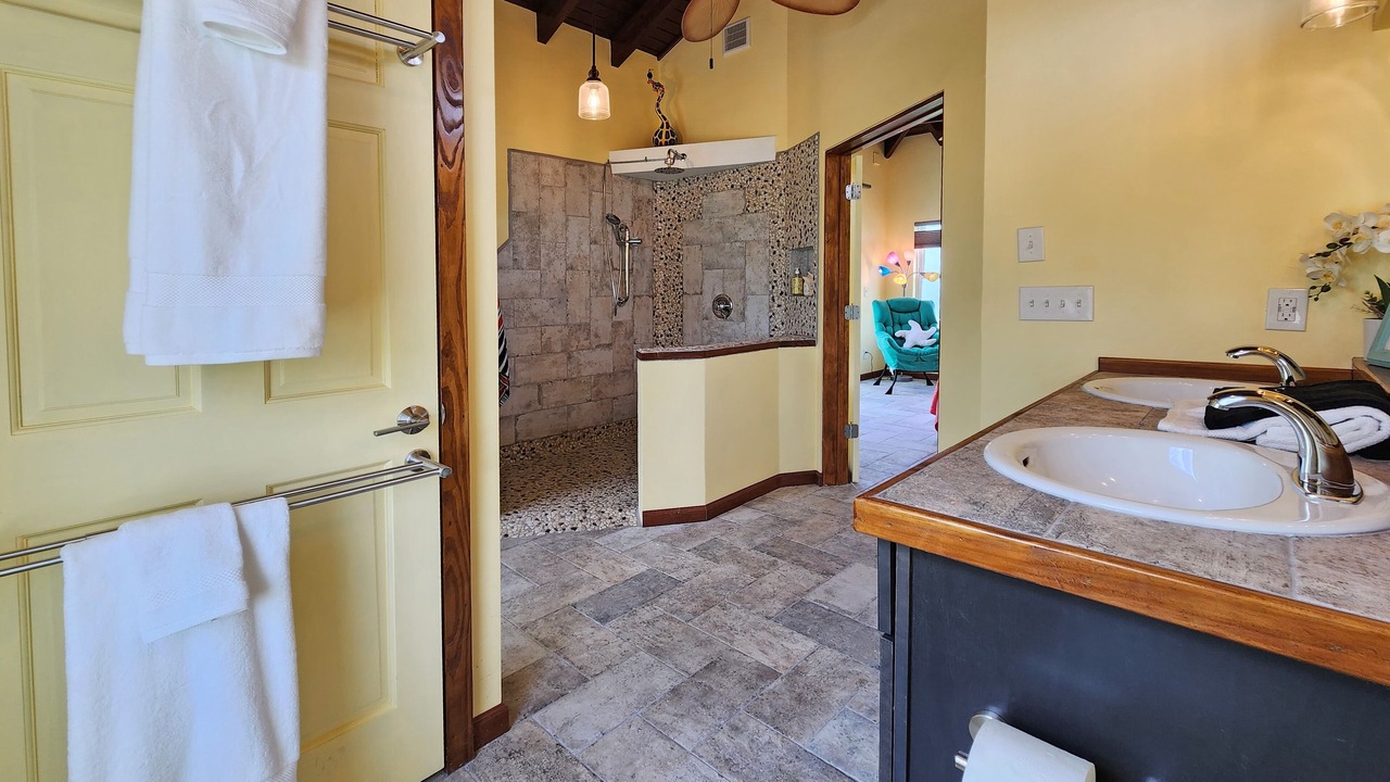 Photo of Bathroom in Estate Bellevue