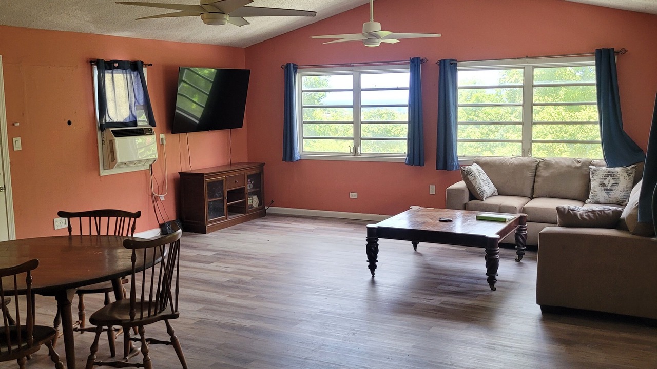 Photo of Bedroom in Orange Grove