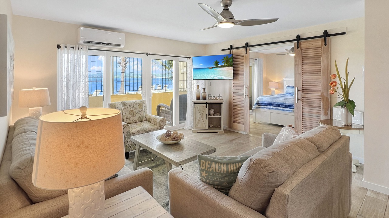 Photo of Livingroom in Estate Golden Rock