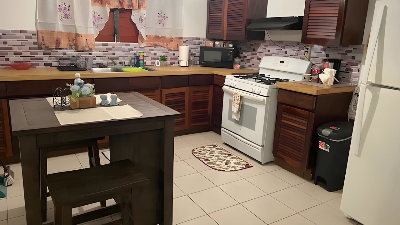 Photo of Kitchen in Estate Work and Rest