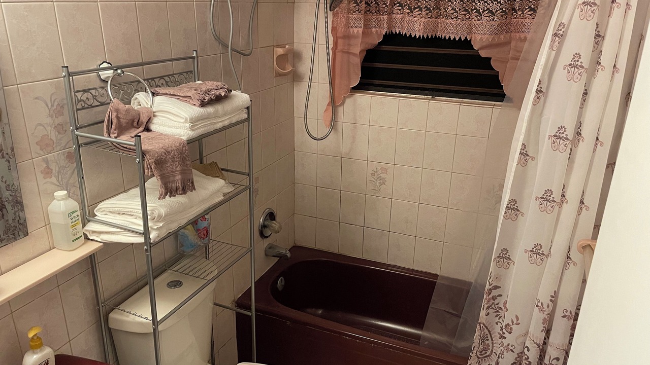 Photo of Bathroom in Estate Work and Rest