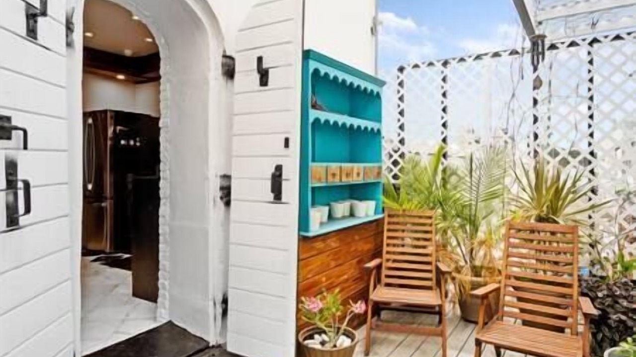 Photo of Patio Balcony in Estate Demarara