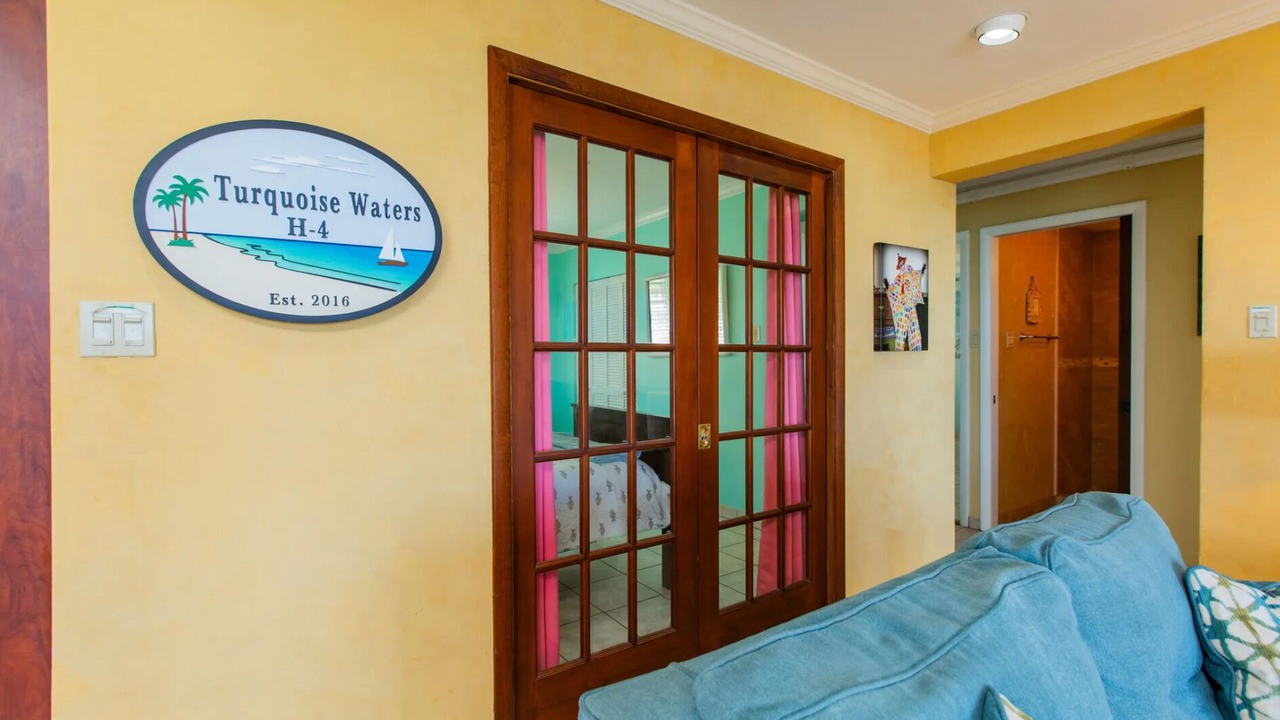 Photo of Bedroom in Estate Coakley Bay