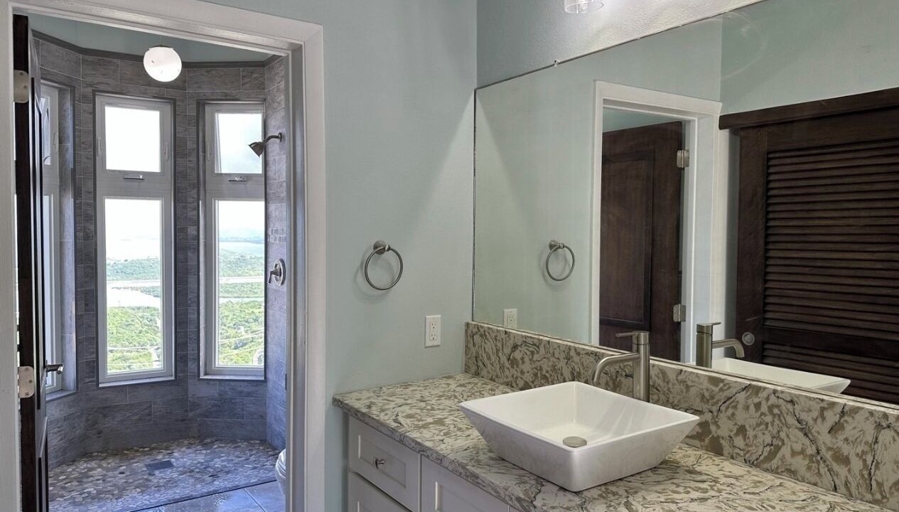 Photo of Bathroom in Estate Concordia East