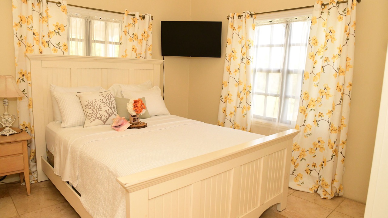Photo of Bedroom in Estate Hermon Hill