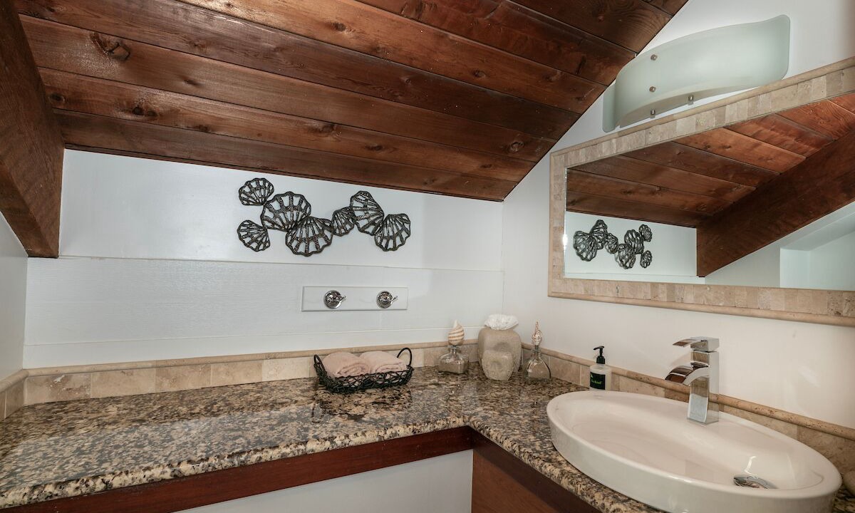 Photo of Bathroom in Great Cruz Bay