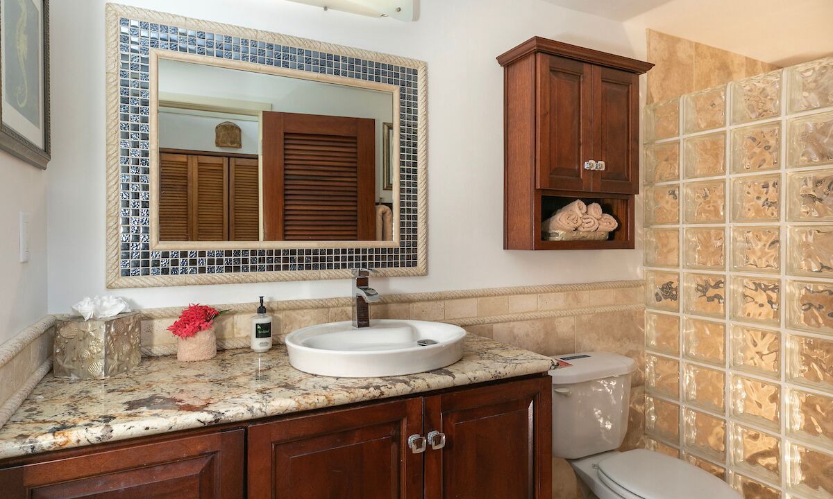 Photo of Bathroom in Great Cruz Bay