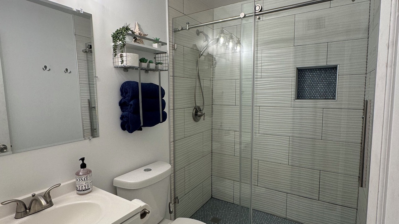 Photo of Bathroom in Cabes Point