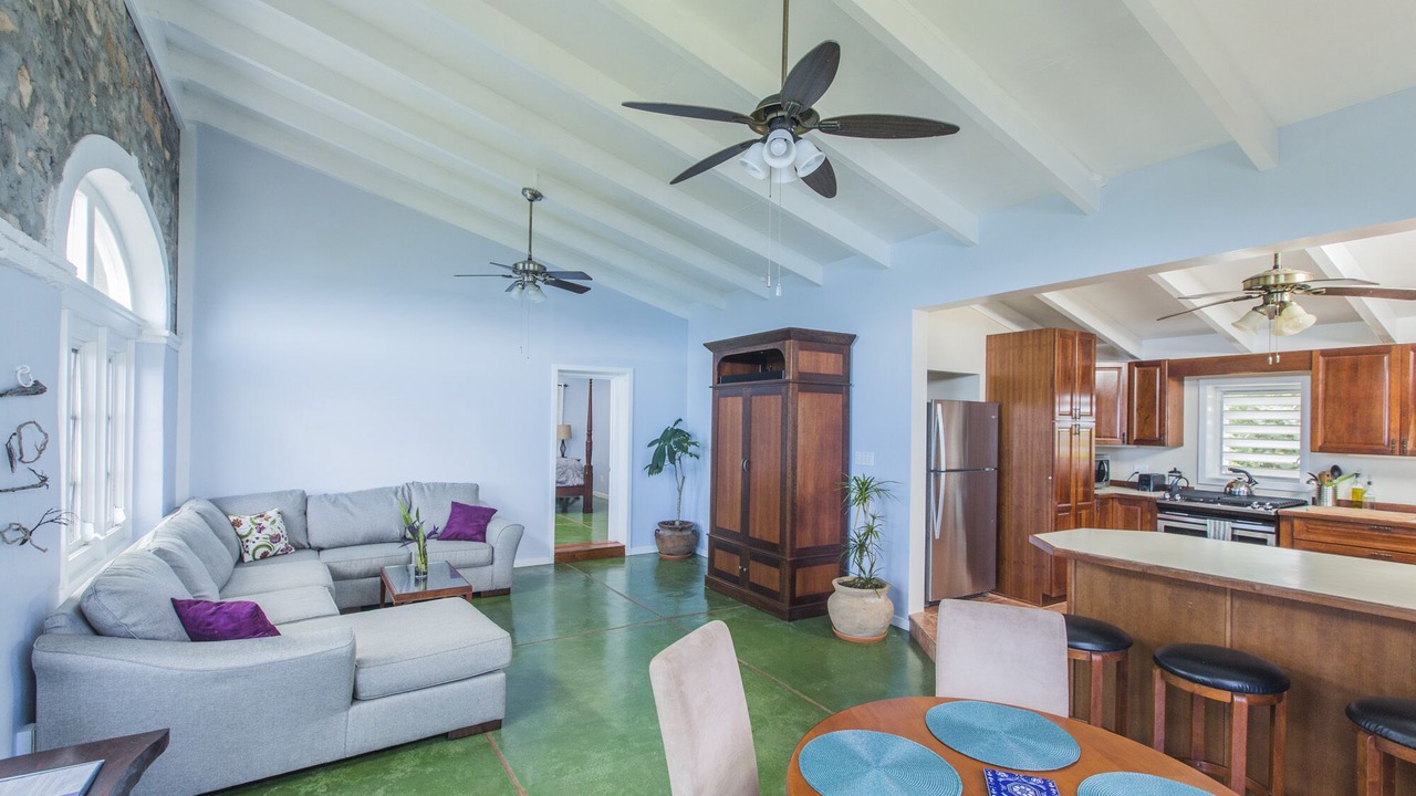 Photo of Livingroom in Estate Sprat Hall