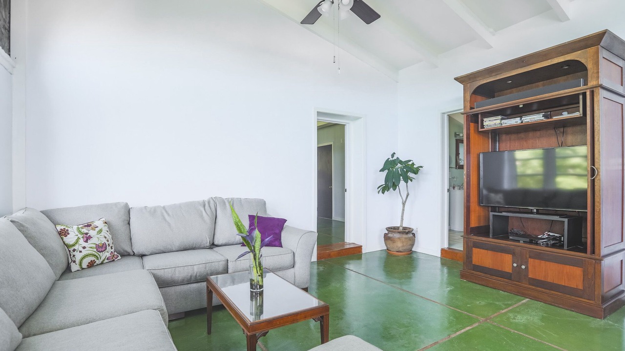 Photo of Livingroom in Estate Sprat Hall