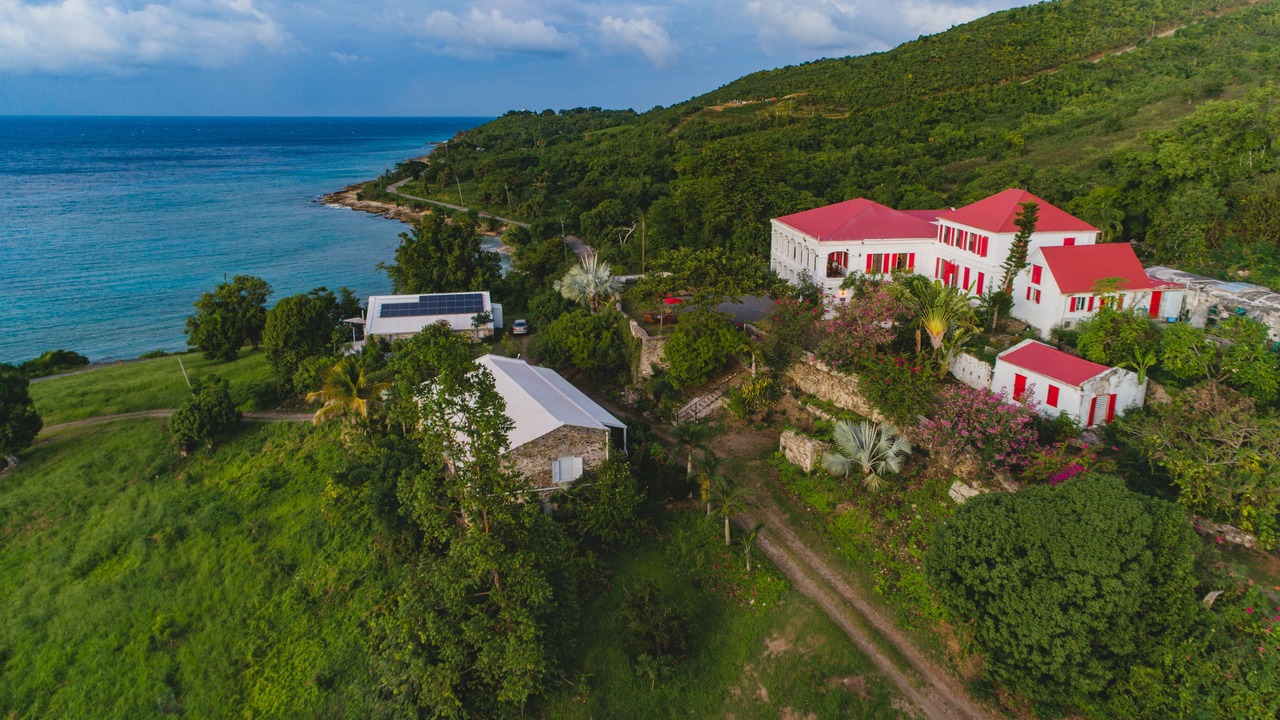 Photo of Outdoor in Estate Sprat Hall