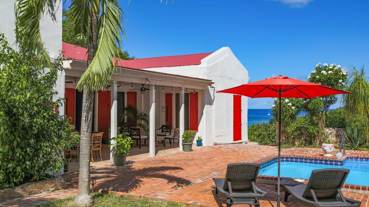 Photo of Outdoor in Estate Sprat Hall