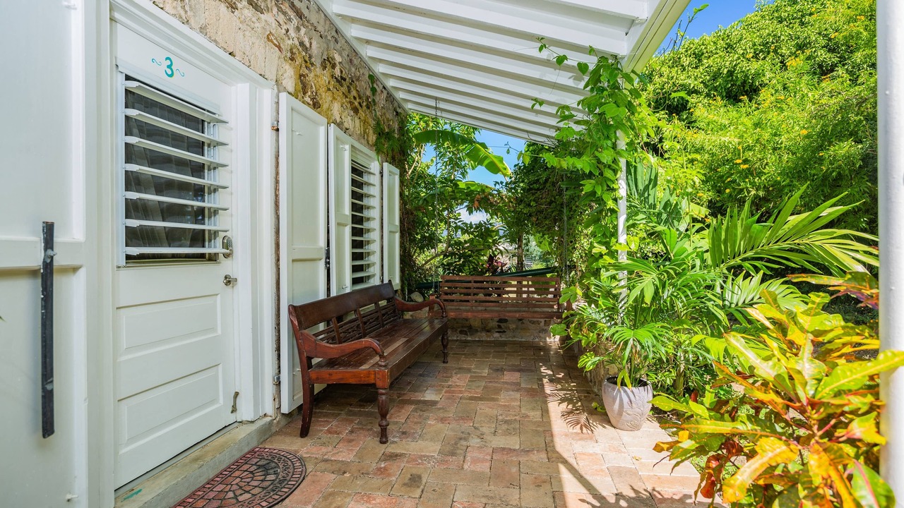 Photo of Patio Balcony in Estate Sprat Hall