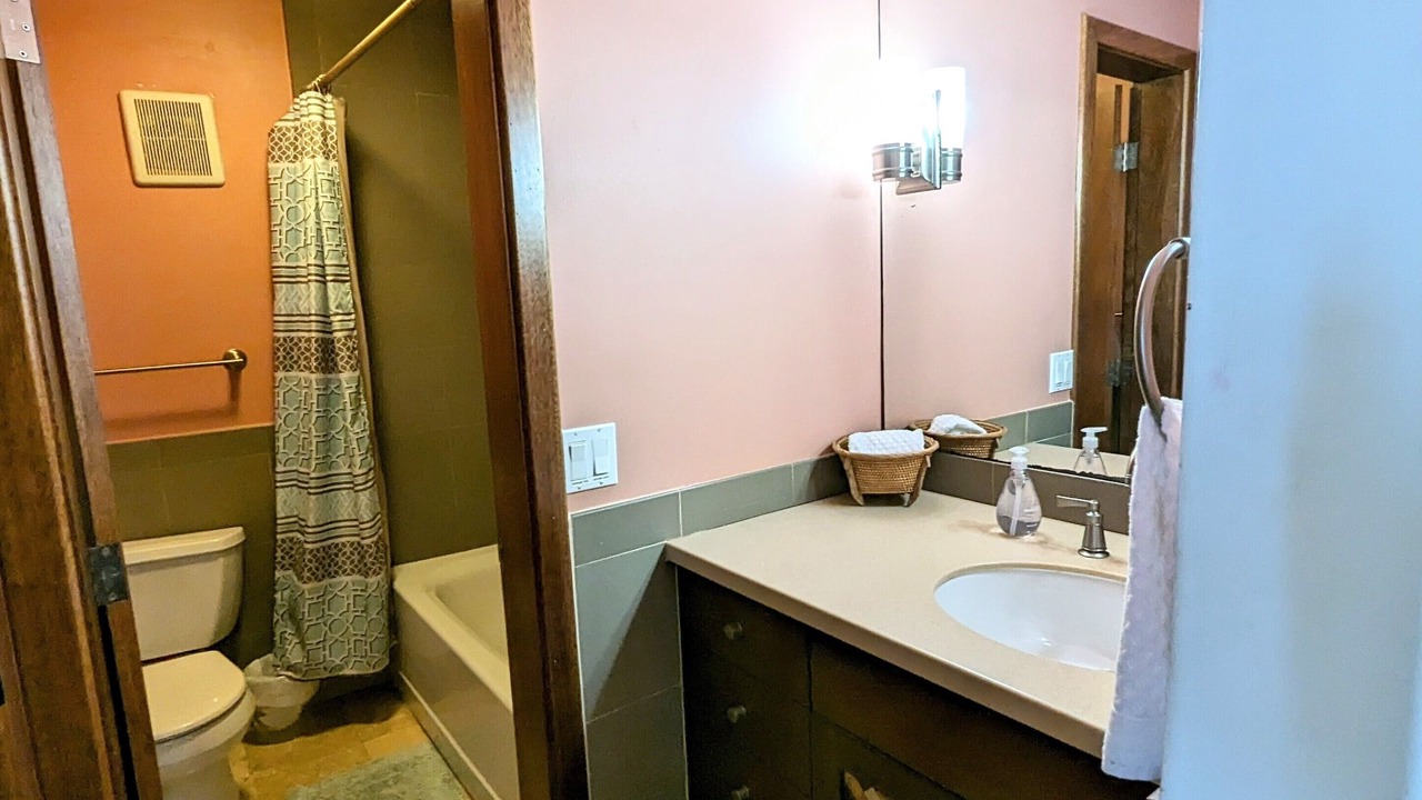 Photo of Bathroom in Estate Salt River