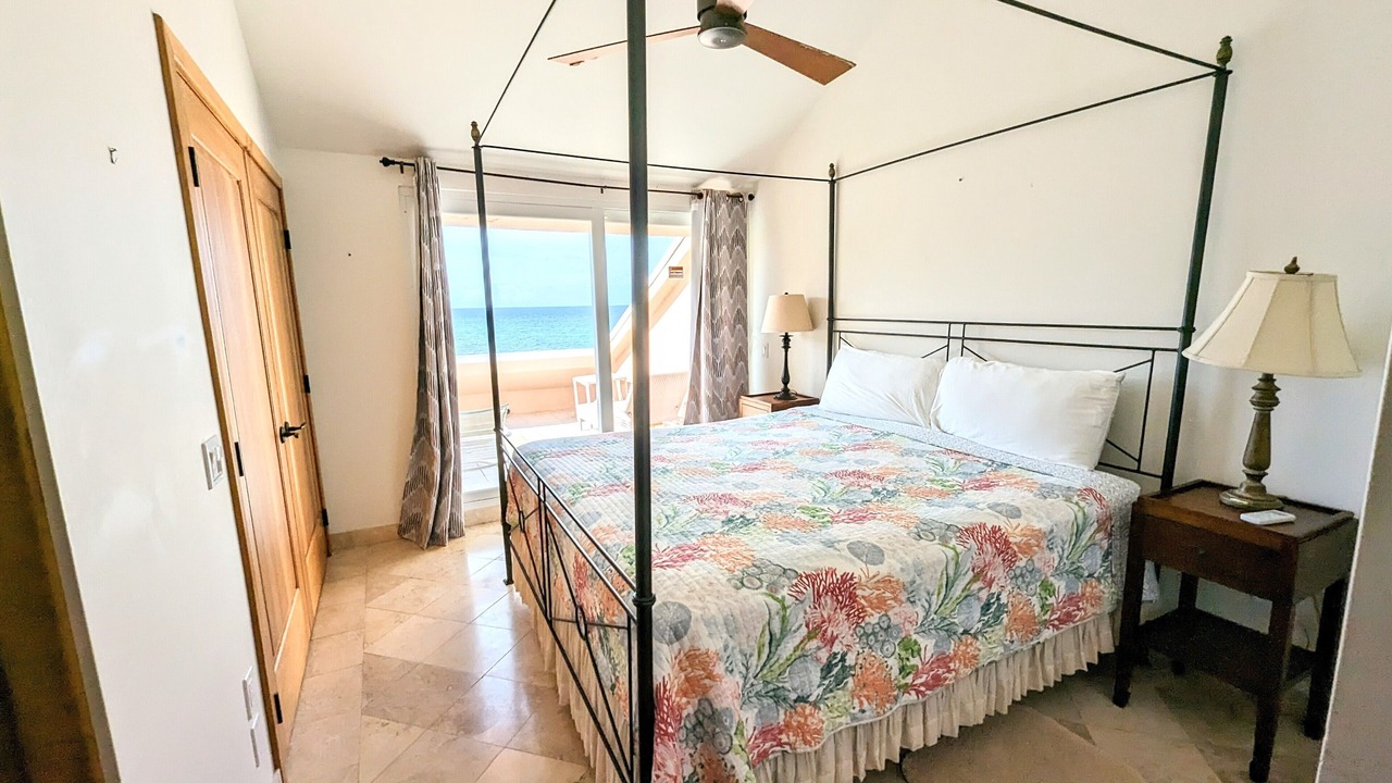 Photo of Bedroom in Estate Salt River