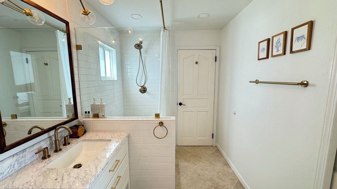 Photo of Bathroom in Testman