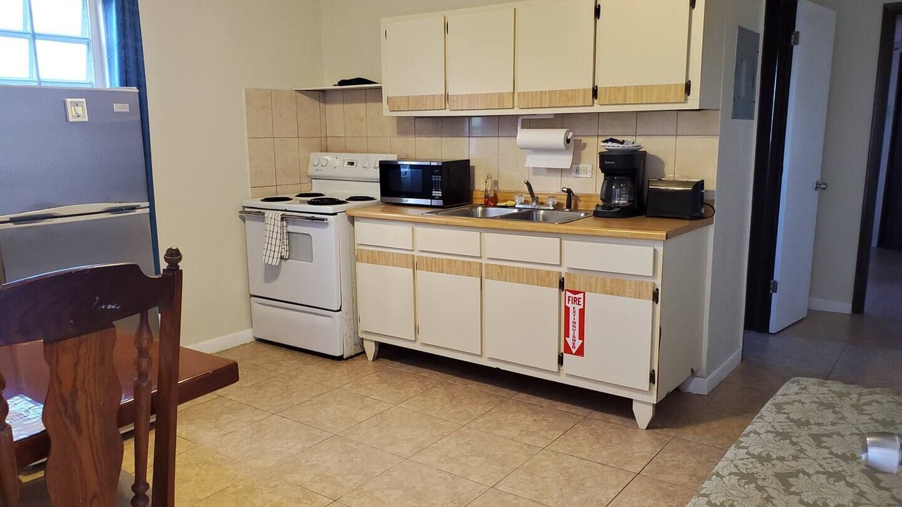 Photo of Kitchen in Estate Lower John Dunko