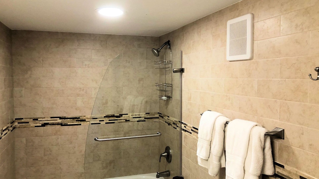 Photo of Bathroom in Estate Golden Rock