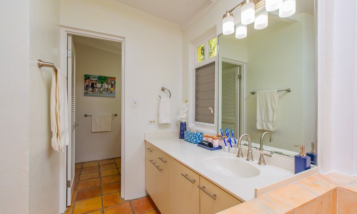 Photo of Bathroom in Slob