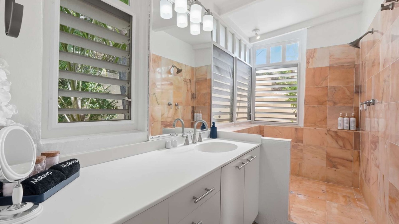 Photo of Bathroom in Estate Teague Bay