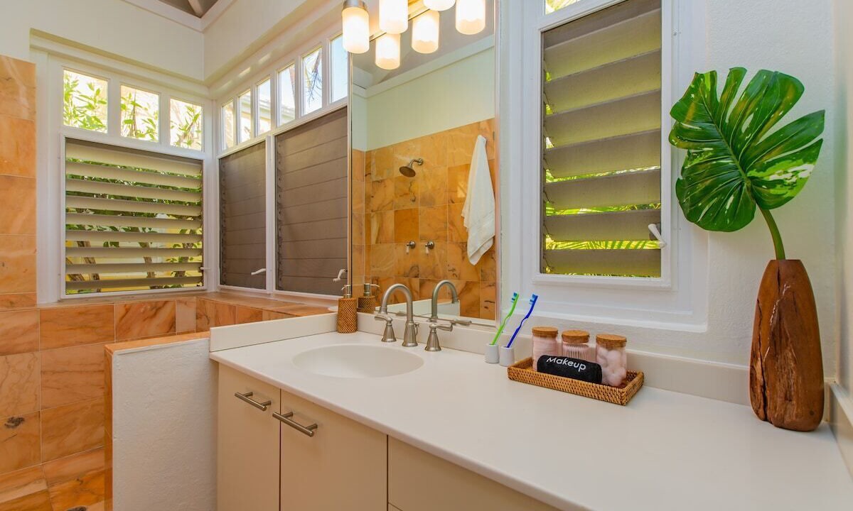 Photo of Bathroom in Slob