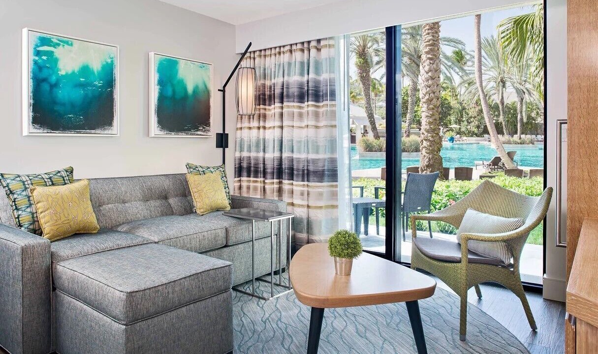 Photo of Livingroom in Estate Parcel of Gift and Regenback