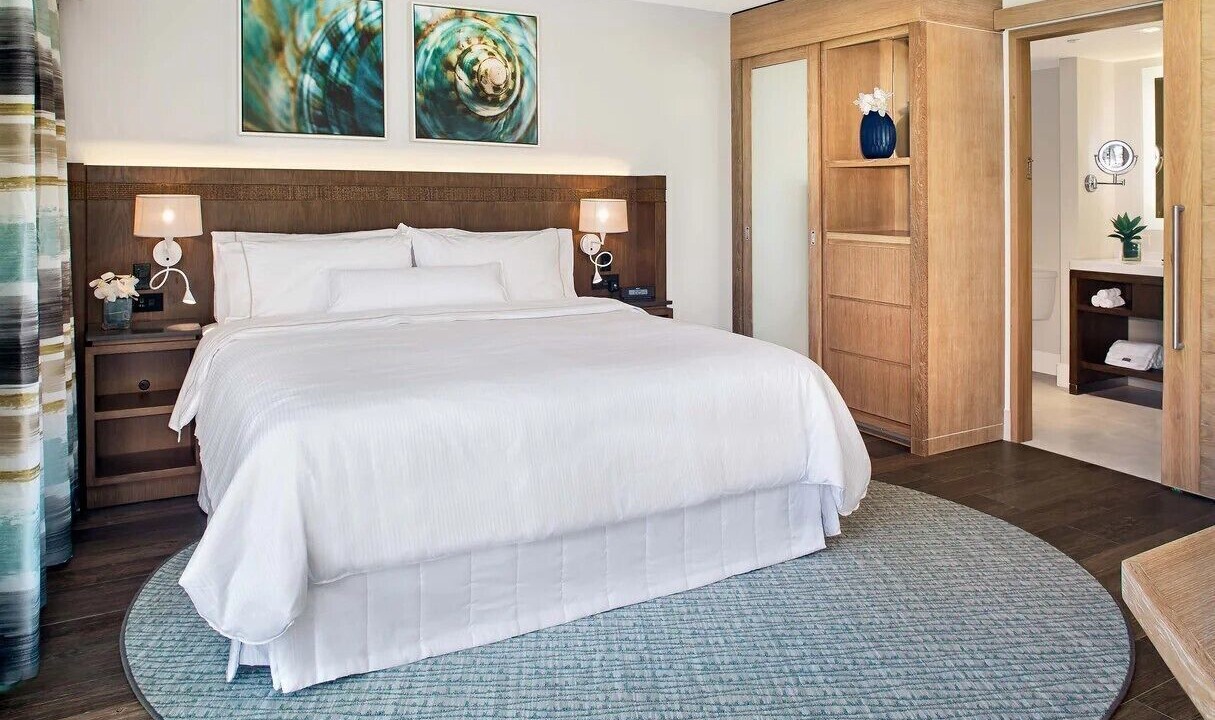Photo of Bedroom in Estate Parcel of Gift and Regenback