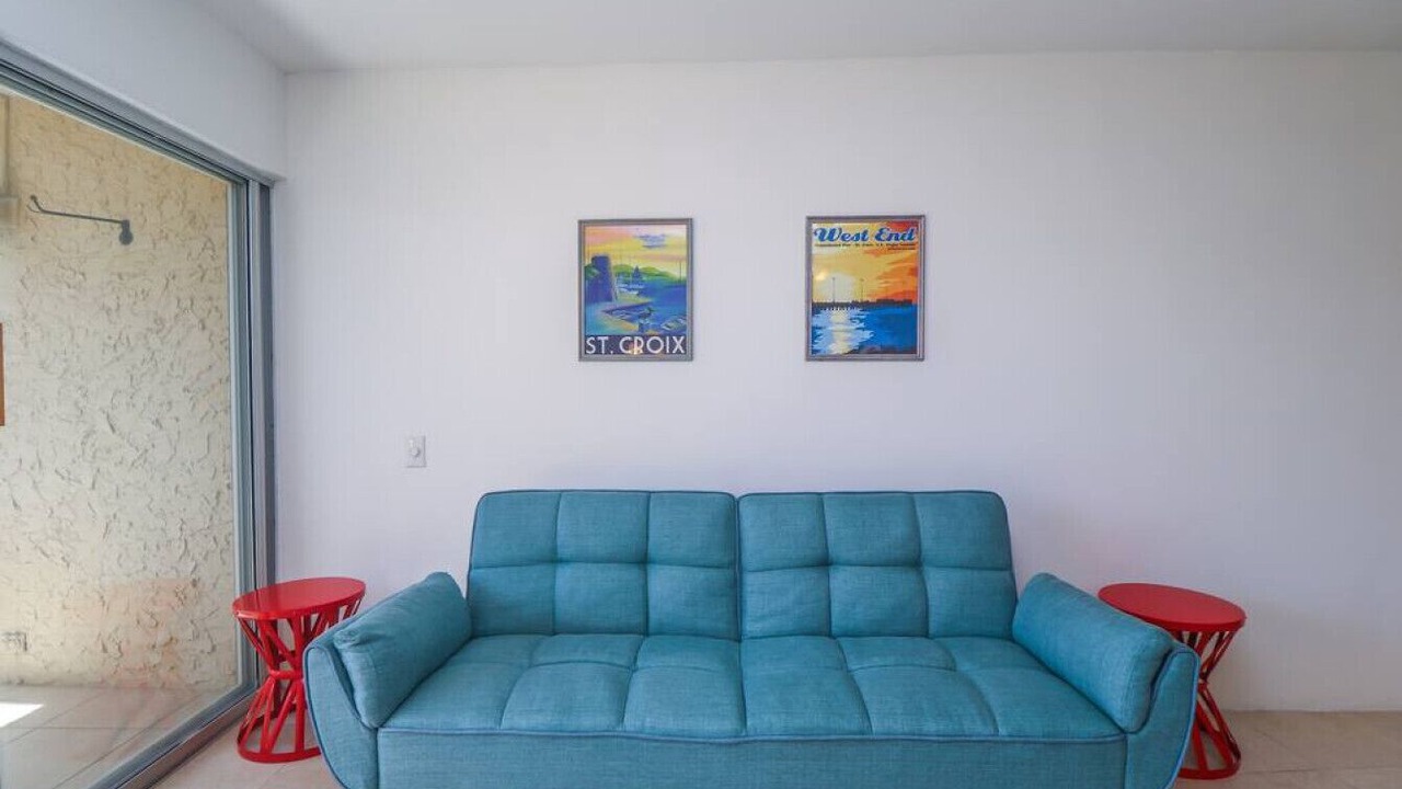 Photo of Livingroom in Estate Golden Rock