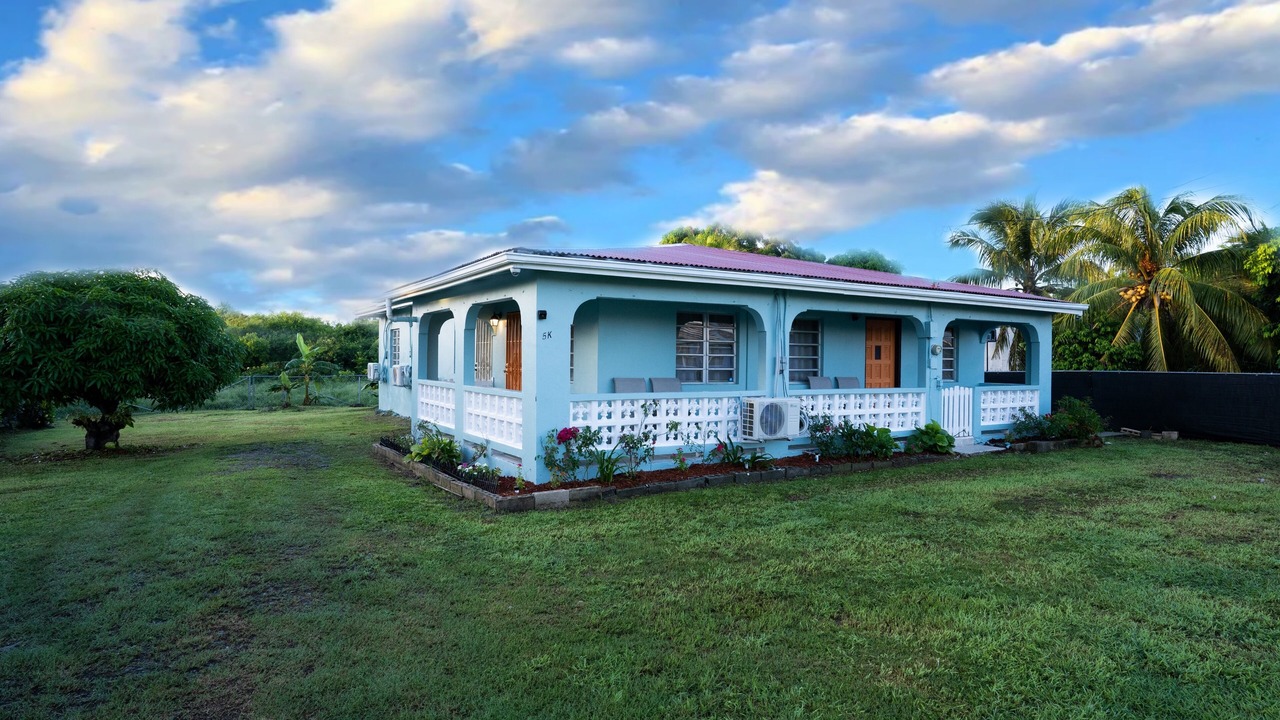 Photo of Outdoor in Estate Upper Love