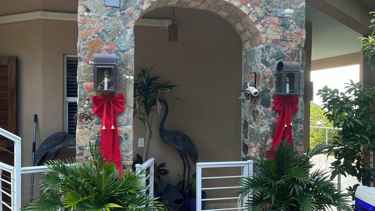 Photo of Outdoor in Estate Parcel of Gift and Regenback