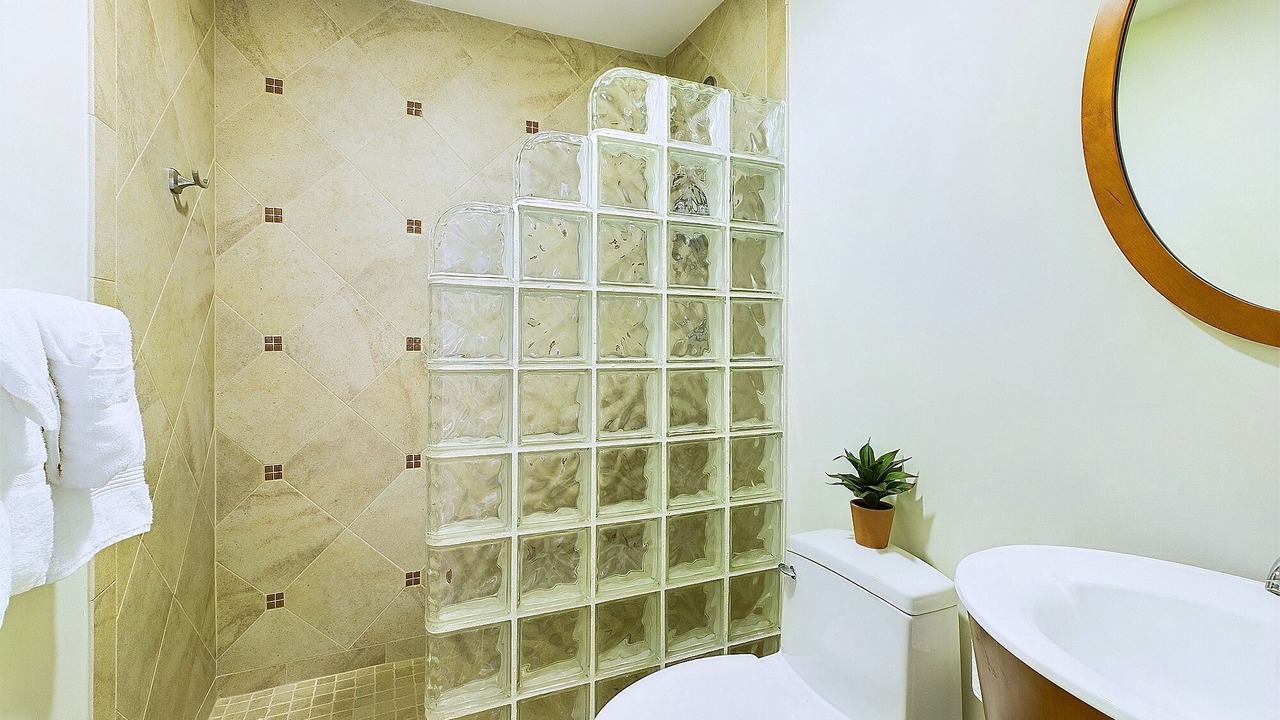 Photo of Bathroom in Red Hook